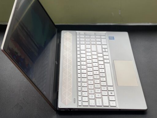 Laptop HP15 Core i5-8265u Ram 8GB SSD 256GB
